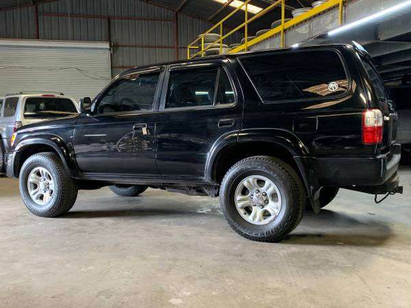 2001 Toyota 4Runner SR5 4wd 3rd Generation Restored for sale in HOUSTON, NM – photo 2