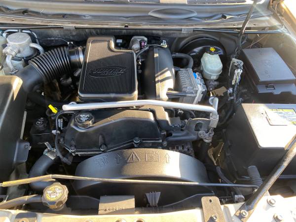 2005 Chevy trailblazer Ext 3rd row seats runs great clean title for sale in Valencia, CA – photo 14