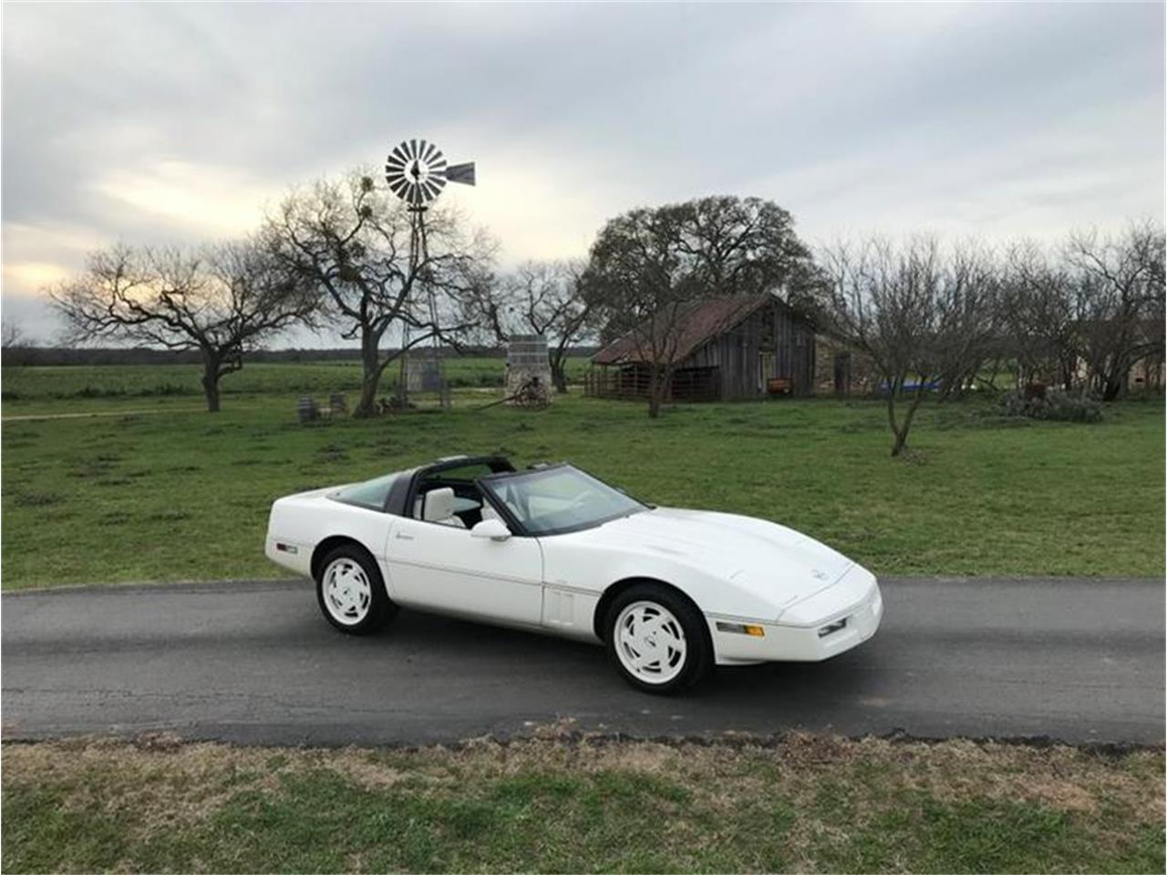 1988 Chevrolet Corvette for sale in Fredericksburg, TX – photo 15