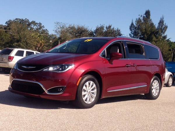 2019 Chrysler Pacifica Touring L Extra Low 8K Miles Factory... for sale in Sarasota, FL – photo 8