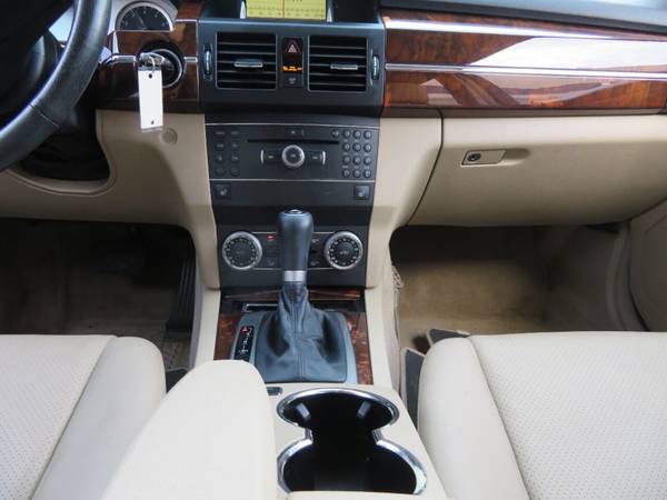 2010 Mercedes-Benz GLK Luxury SUV 4Matic AWD 1Owner! Only 63k Miles! for sale in Brooklyn, NY – photo 17