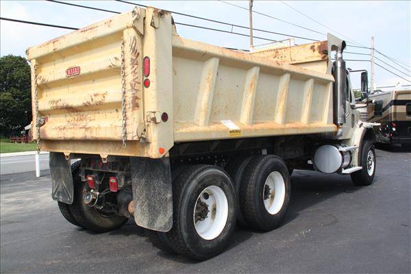 05 Freightliner Tandem 15' Dump, 350hp for sale in Shoemakersville, PA – photo 4