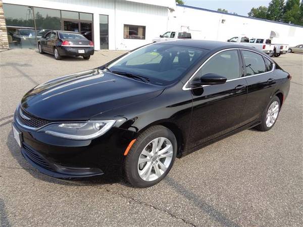 2017 CHRYSLER 200 LX FWD 2.4L 4 cly 13144 miles. for sale in Wautoma, WI – photo 2