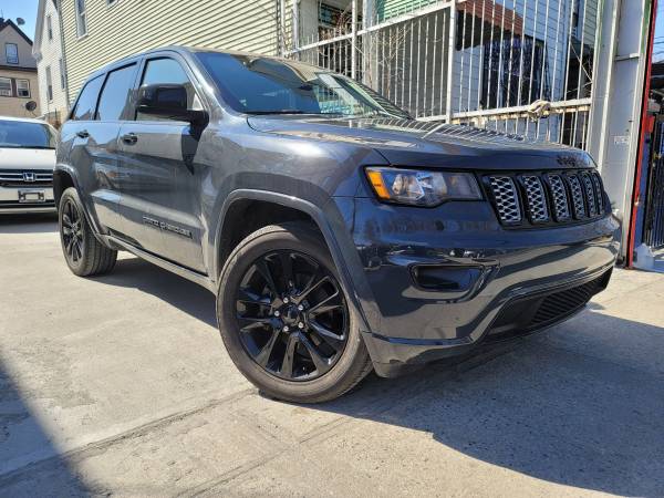 2017 Jeep Grand Cherokee Altitude for sale in Bronx, NY – photo 5