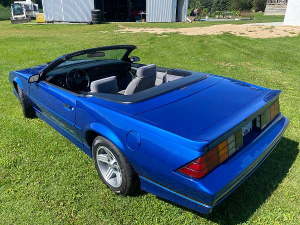 Camaro Iroc z28 convertible for sale in Columbus, WI – photo 3