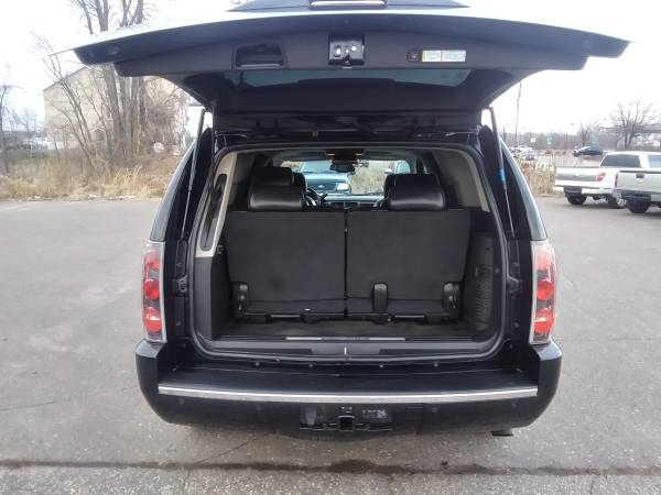 2008 GMC YUKON DENALI All Wheel Drive(Nav,Roof,DVD,Quads) - cars &... for sale in Forest Lake, MN – photo 13