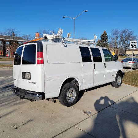 2006 Chevy Express 2500 Cargo Van - - by dealer for sale in Greenfield, WI – photo 3