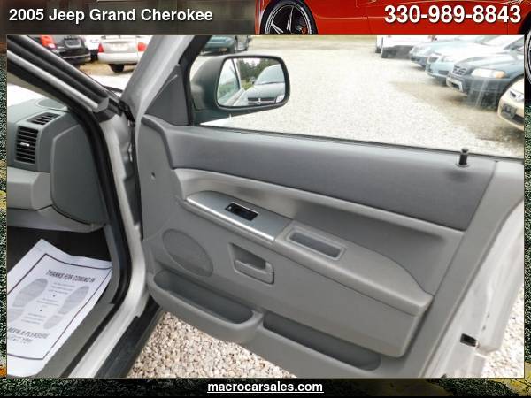 2005 Jeep Grand Cherokee Laredo 4dr 4WD SUV with - cars & trucks -... for sale in Akron, OH – photo 19