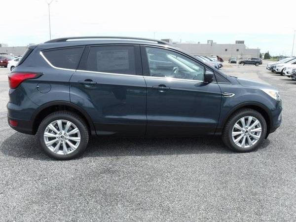 2019 Ford Escape SUV SEL (Sea Green) GUARANTEED APPROVAL for sale in Sterling Heights, MI – photo 2