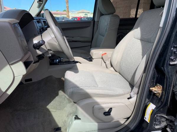 2006 Jeep Commander 4x4 3rd Row Seating!!!! for sale in Las Vegas, NV – photo 14