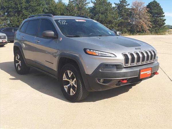 2014 Jeep Cherokee 4WD 4dr Trailhawk - - by dealer for sale in Columbus, NE – photo 4