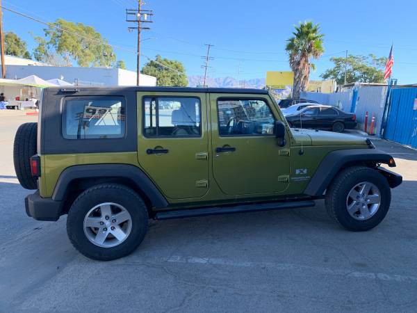 2007 JEEP WRANGLER JKU 2 W/D CLEAN TITLE RESCUE GREEN ALL OEM for sale in Burbank, CA – photo 3