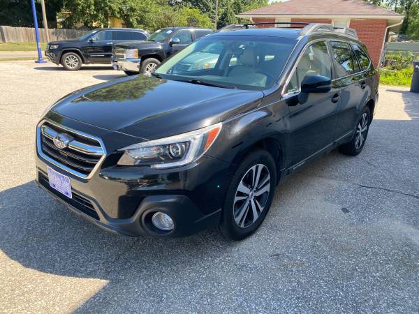 2018 Subaru Outback 2 5i Limited - Amazing Fuel Economy! - cars & for sale in Lincoln, NE – photo 4