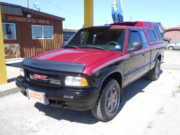 1994 GMC Sonoma/Chevrolet S-10 SLE Extended Cab 4WD ( Low Miles ) for sale in Denver , CO – photo 2