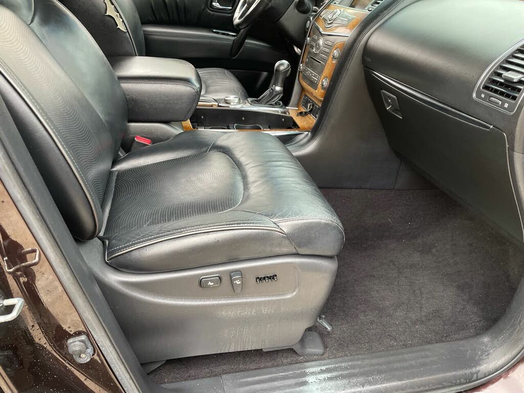 2011 INFINITI QX56 4WD with Split Bench Seat Package for sale in Sussex, NJ – photo 14