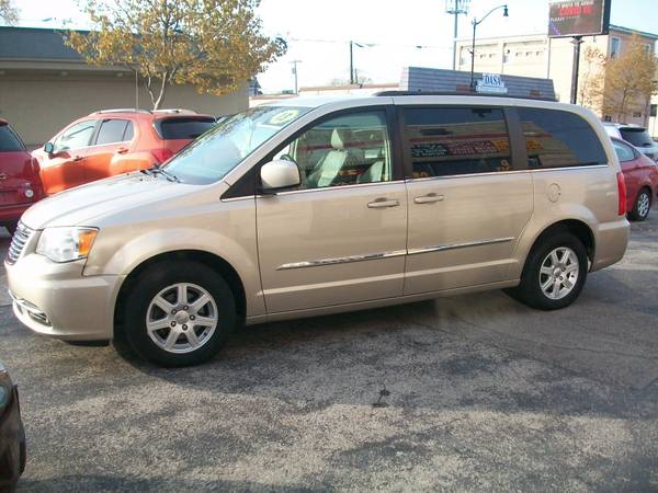 2013 Chrysler Town & Country - All Credit Accepted Financing... for sale in Buffalo, NY – photo 5