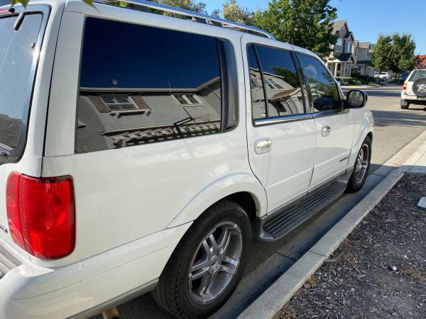 2001 Lincoln Navigator! Clean Title, Low Mileage, Smog Check DONE!! for sale in Alameda, CA – photo 3