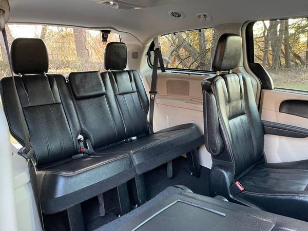 2014 Chrysler town and country family minivan touring - cars & for sale in STATEN ISLAND, NY – photo 22