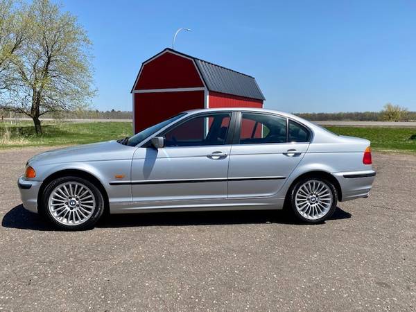 2001 BMW 330I - - by dealer - vehicle automotive sale for sale in Braham, MN – photo 11