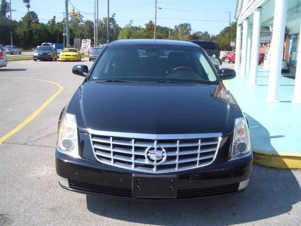 2009 cadillac dts - - by dealer - vehicle automotive for sale in Jacksonville, NC – photo 3