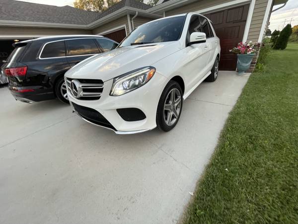 2016 Mercedes benz gle400 v6 twinturbo 4matic - - by for sale in Neenah, WI – photo 9