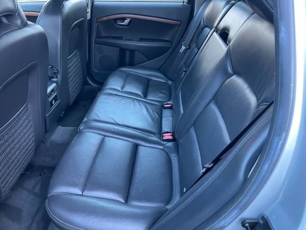 2010 Volvo XC70 3 2L AWD, MINT IN & OUT, RUNS & DRIVES 100 ! - cars & for sale in Brooklyn, NY – photo 20