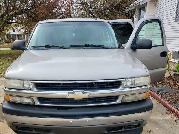 2006 Chevy Tahoe - cars & trucks - by owner - vehicle automotive sale for sale in Henryetta, OK – photo 2