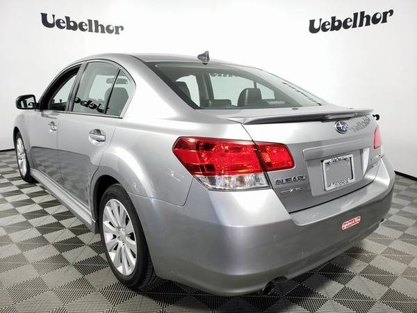 2011 Subaru Legacy 3.6R sedan Steel Silver Metallic for sale in Jasper, IN – photo 3