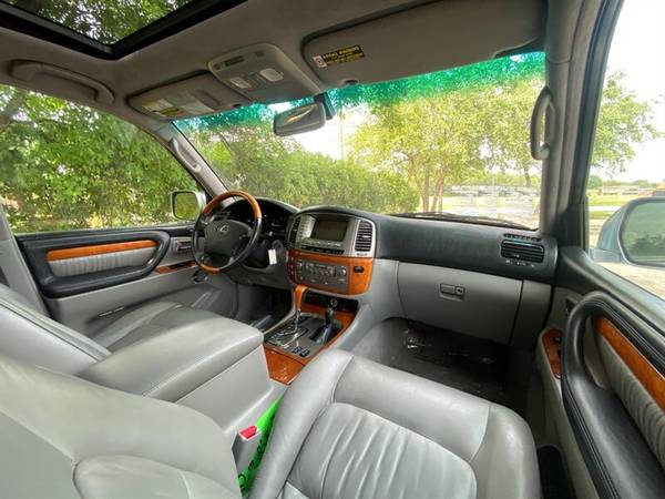 2005 Lexus LX 470: LOW MILES 4WD 3rd Row Seating LOADED for sale in Madison, WI – photo 13