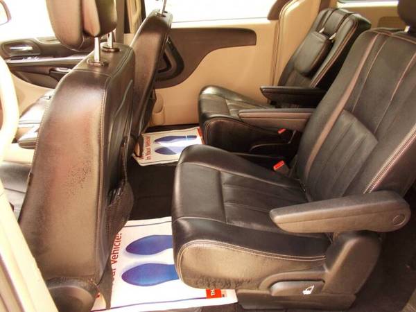2014 CHRYSLER TOWN COUNTRY LEATHER DVD CAMERA WARRANT LQQK for sale in New Lebanon, OH – photo 9