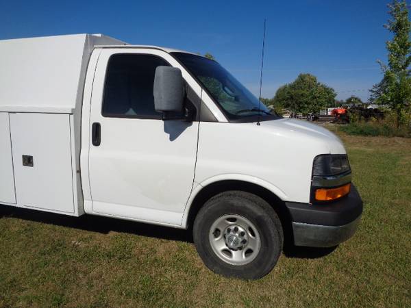 2016 CHEVROLET EXPRESS 3500 CUTAWAY READING KUV ENCLOSED UTILITY BODY for sale in Rushville, IN – photo 21