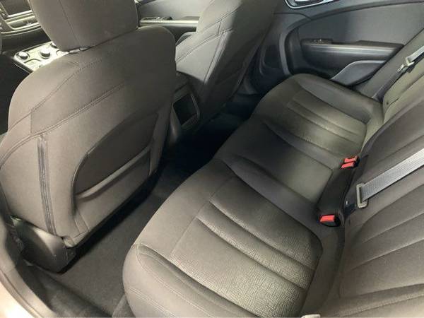 2015 Chrysler 200 Limited sedan Billet Silver Metallic Clearcoat -... for sale in Merrillville, IL – photo 17