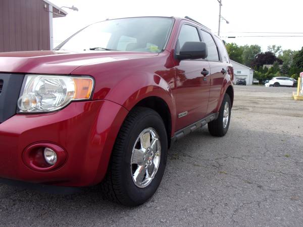 Mint 2008 Ford Escape XLT 93K Ice Cold AC New Tires, Brakes and NYSI for sale in WEBSTER, NY – photo 2