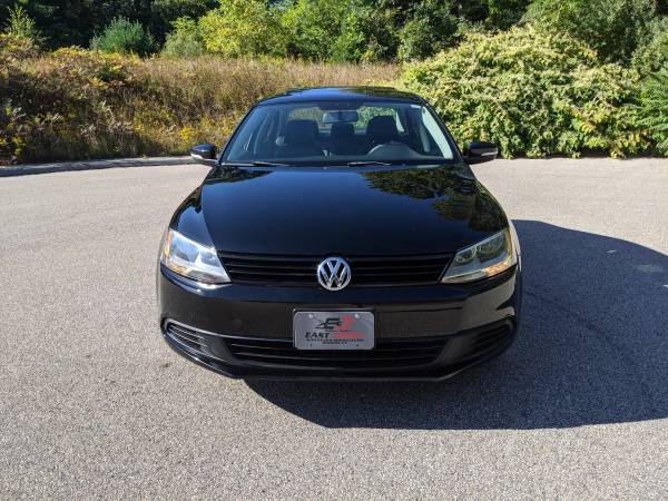 2011 Volkswagen Jetta SE - Automatic & EASY FINANCING! for sale in Griswold, CT – photo 2
