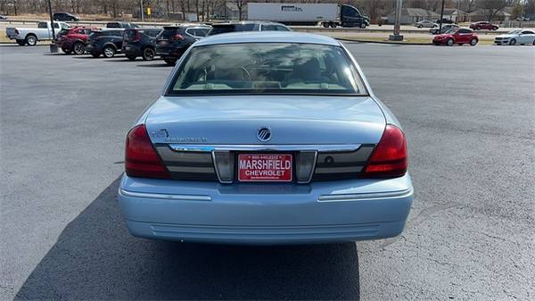 2006 Mercury Grand Marquis GS sedan Light Ice Blue Clearcoat for sale in Marshfield, MO – photo 7
