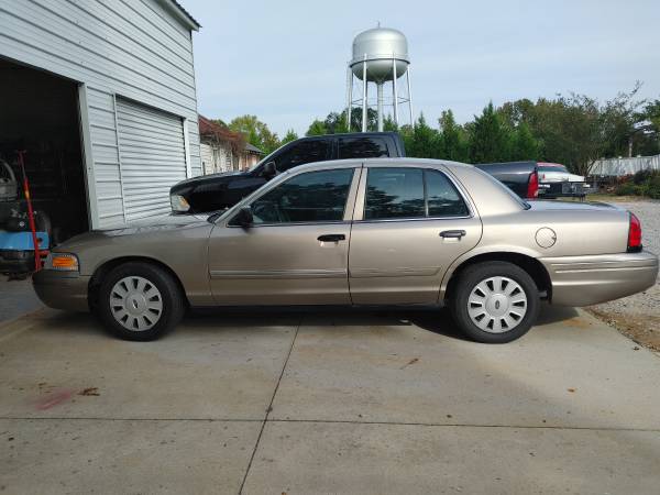 2011 Crown victoria for sale in Plymouth, NC – photo 5