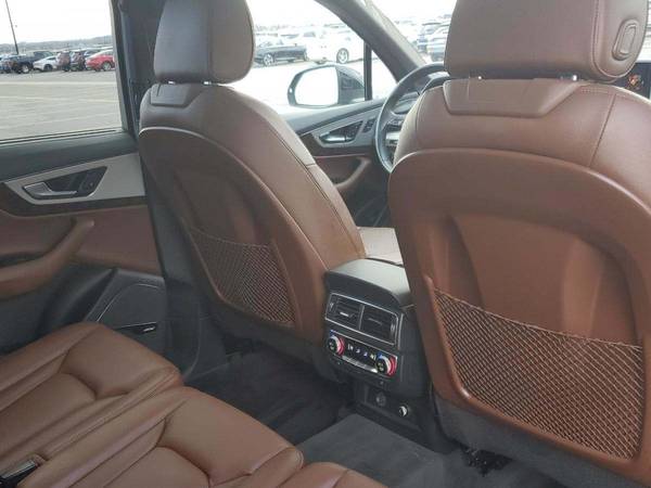 2019 Audi Q7 2.0T Premium Plus Sport Utility 4D suv Black - FINANCE... for sale in Chicago, IL – photo 18