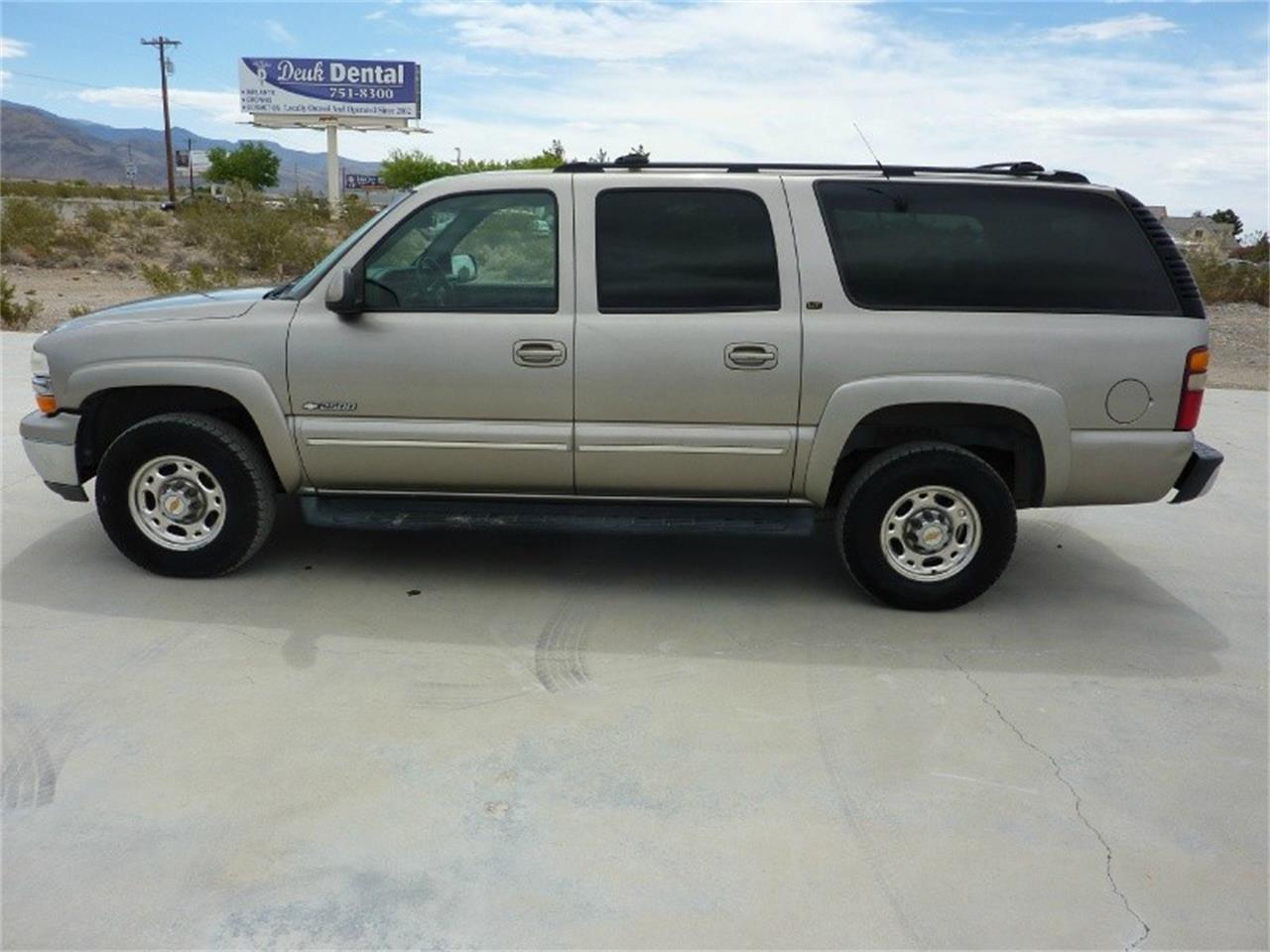 2001 Chevrolet Suburban for sale in Pahrump, NV – photo 14