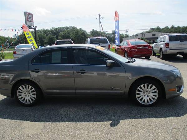2010 Ford Fusion Hybrid Sedan - cars & trucks - by dealer - vehicle... for sale in Somersworth , NH – photo 4