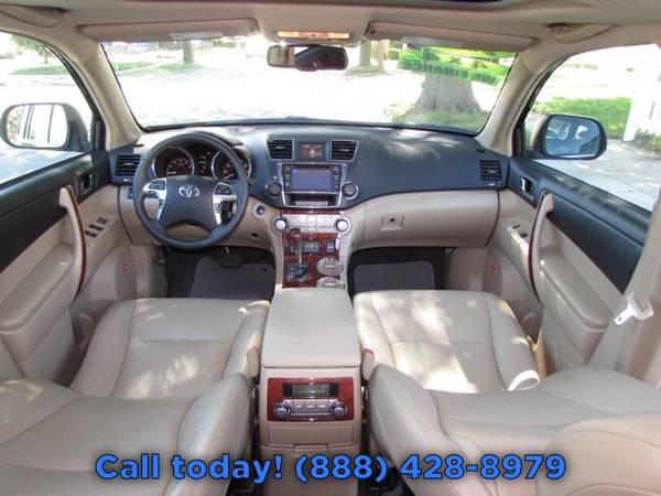 2013 Toyota Highlander Limited AWD 4dr SUV SUV - - by for sale in Uniondale, NY – photo 16