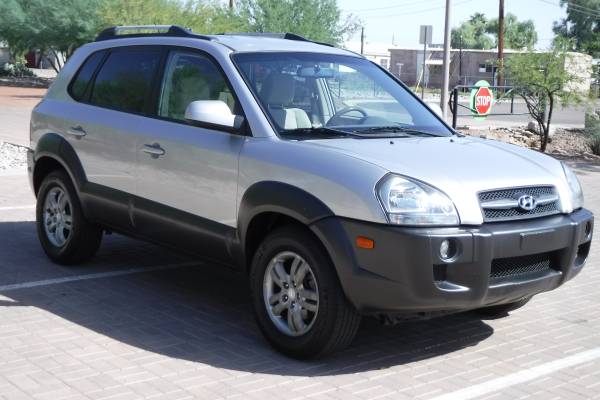 2006 HYUNDAI TUCSON GLS SUV LOADED EXCELLENT CONDITION for sale in Sun City, AZ – photo 4