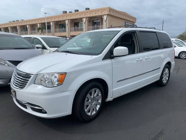 2016 Chrysler Town and Country Touring - cars & trucks - by dealer -... for sale in Kihei, HI