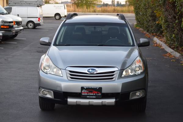 2011 Subaru Outback Limited - LEATHER / MOONROOF / 1 OWNR / 23 RECORDS for sale in Beaverton, OR – photo 9