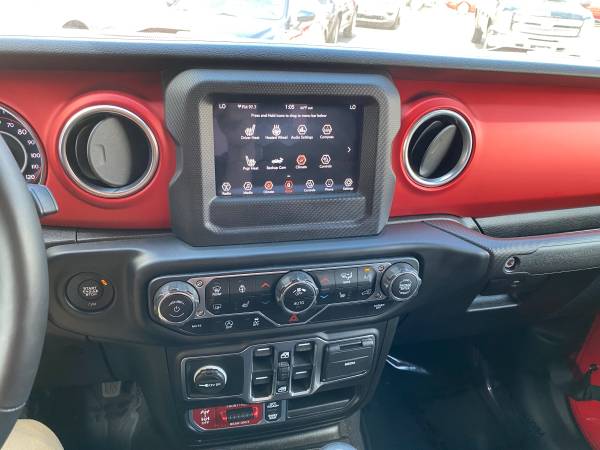 2020 JEEP GLADIATOR RUBICON 4X4 4DR CREW CAB 5 0 FT SB - cars & for sale in Springfield, IL – photo 17