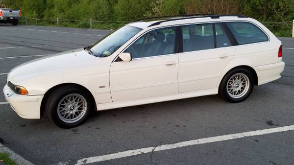 2001 BMW 525I SPORT WAGON - cars & trucks - by owner - vehicle... for sale in Bronx, NY
