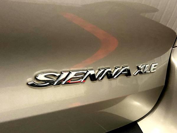 2009 Toyota Sienna XLE FWD 5dr 7-Pass Van van Silver for sale in Branson West, AR – photo 21