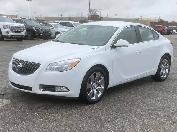 2012 Buick Regal sedan 4dr Sdn Base - Buick Summit White - cars & for sale in Sterling Heights, MI – photo 5