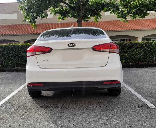 🏆2018 KIA FORTE LX🏆 - cars & trucks - by dealer - vehicle automotive... for sale in Miami, FL – photo 3