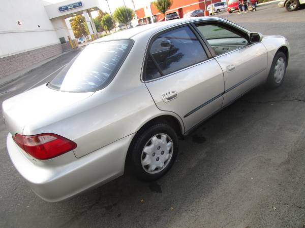 XXXXX 1998 Honda Accord LX 5-SPd ( manual ) One OWNER Clean TITLE... for sale in Fresno, CA – photo 6
