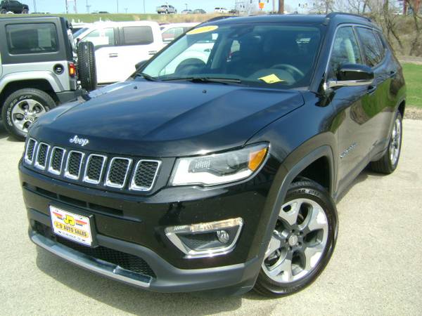 2018 JEEP COMPASS LIMITED 4X4 for sale in Dubuque, WI
